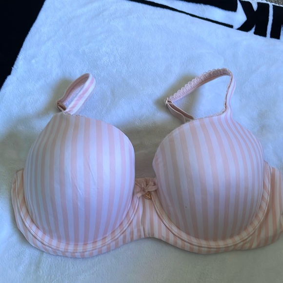 Victorias Secret bra - Picture 1 of 2